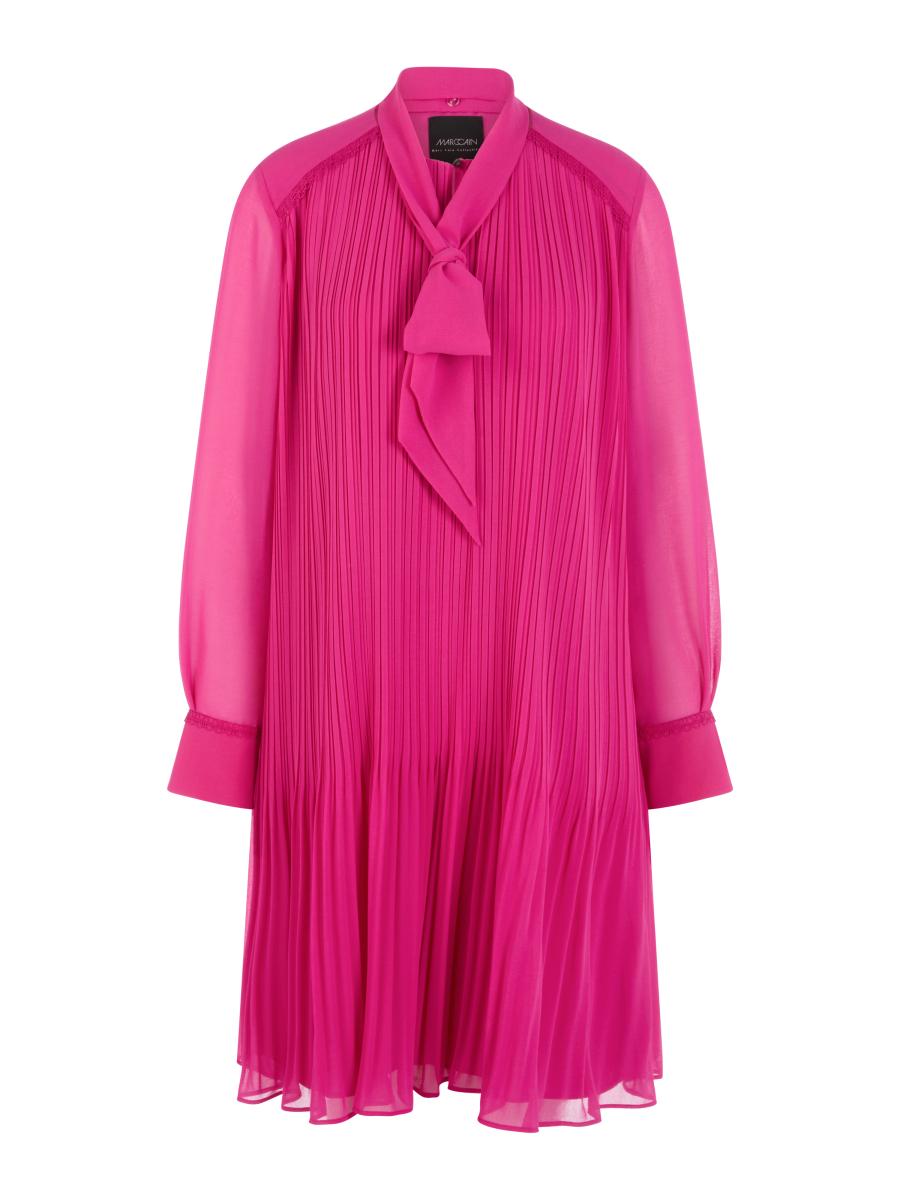 Kleid Mit Schluppe