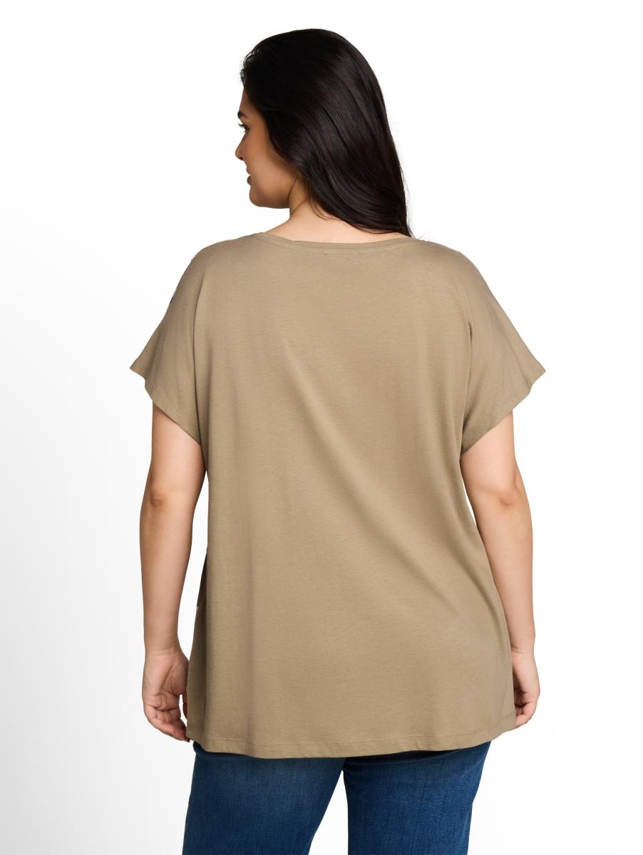 Curvy T-Shirt