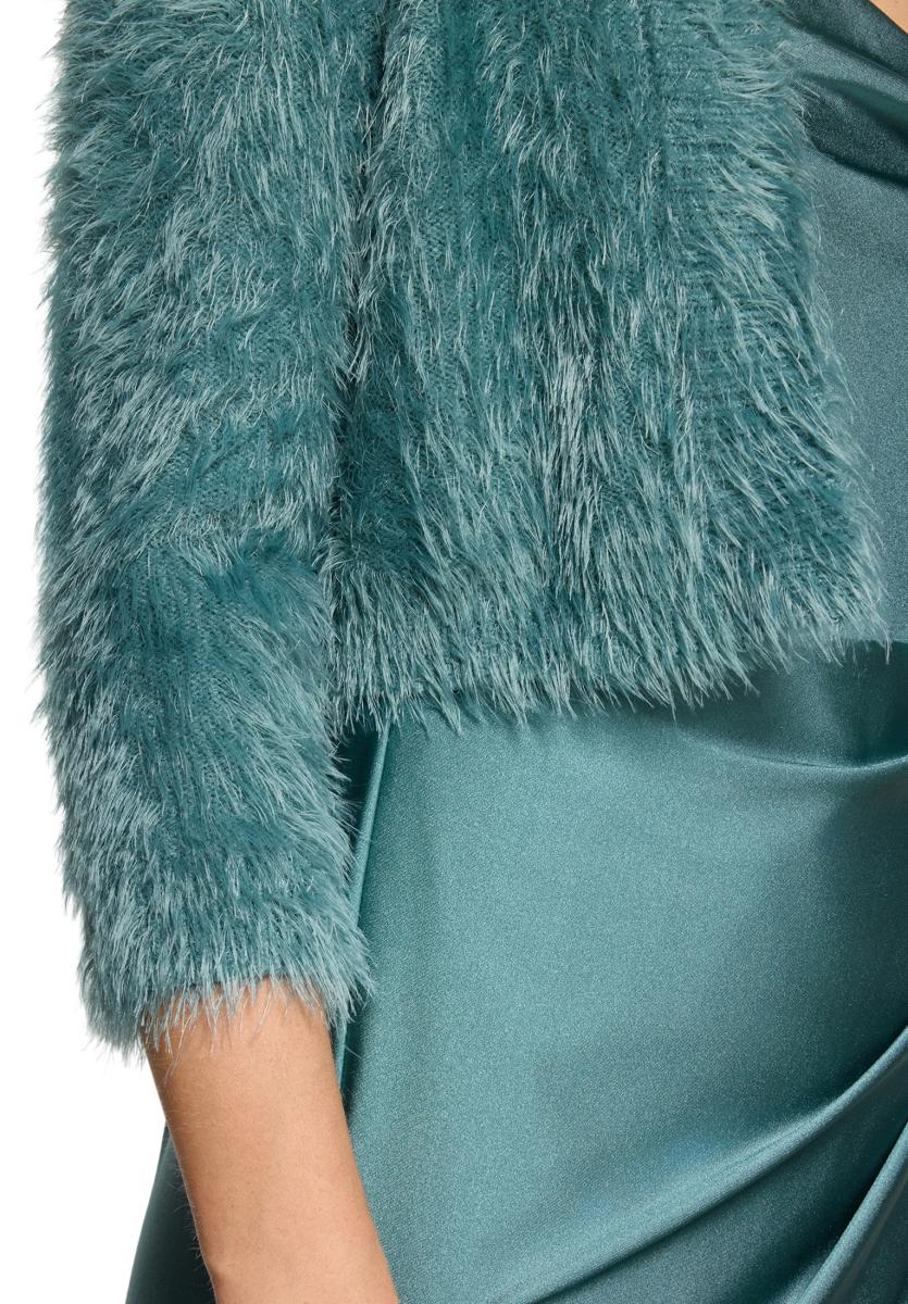 Strickbolero mit Struktur