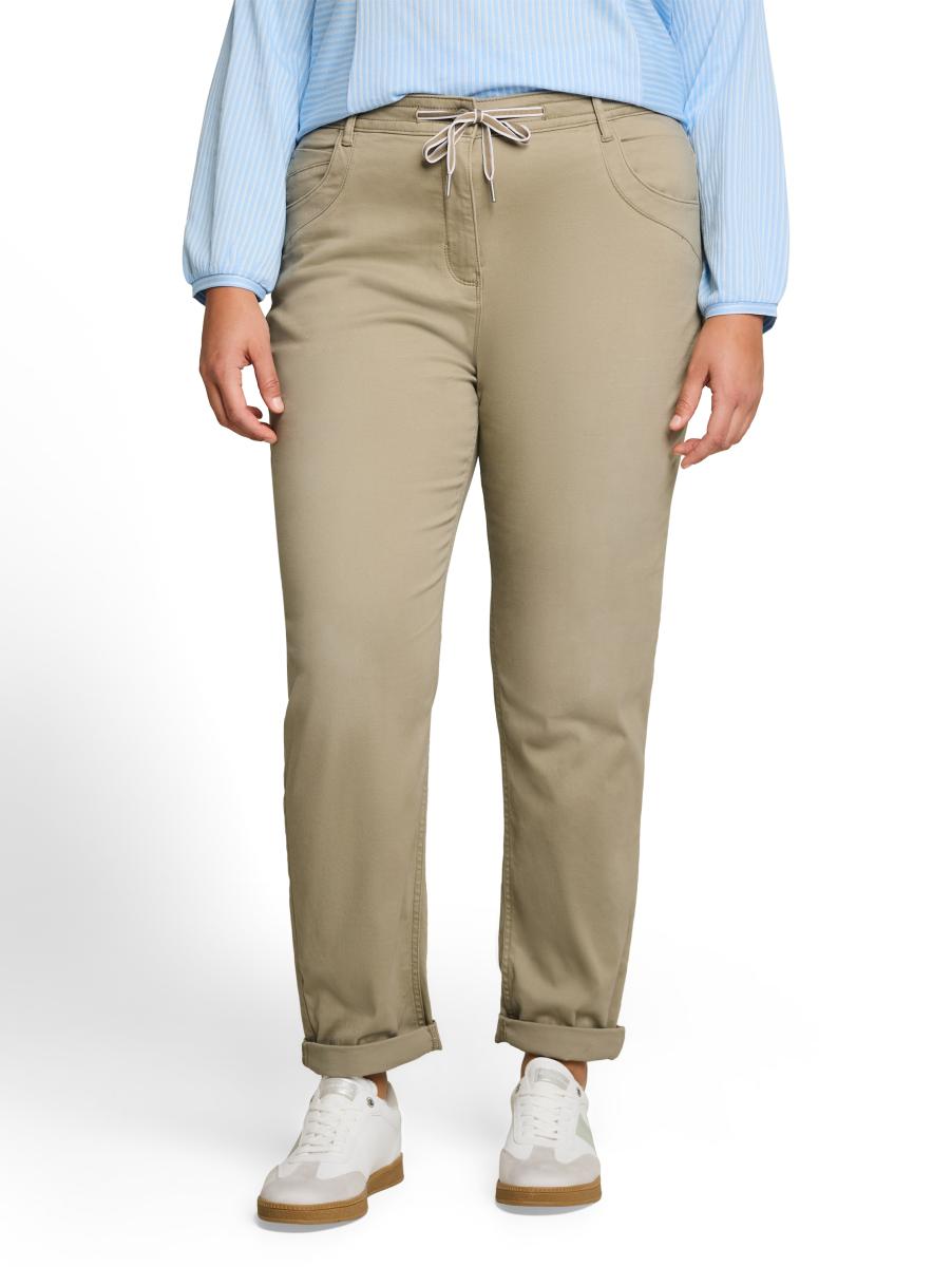 Curvy Hose Slim Fit