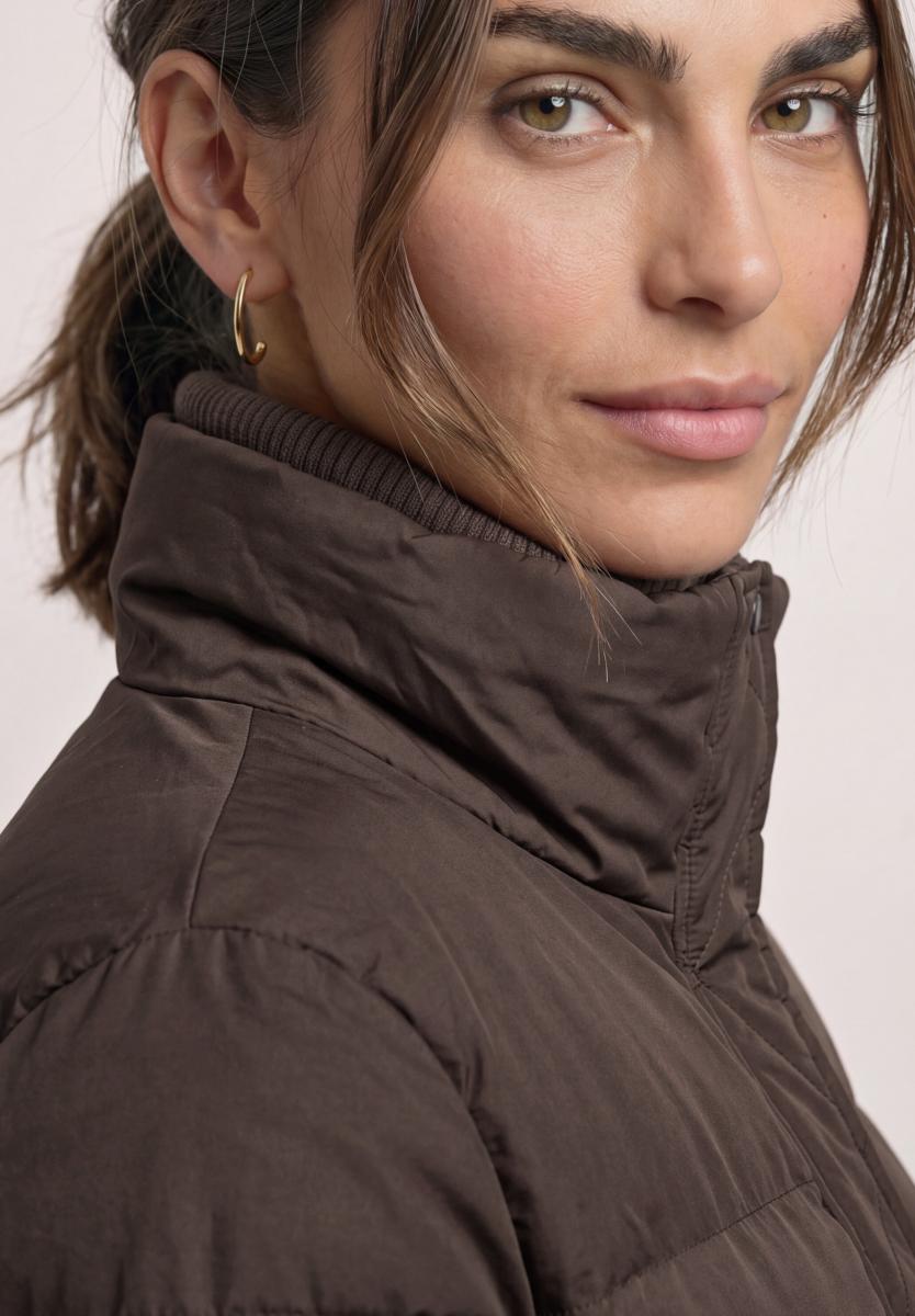 Damen Steppjacke Mit Stehkragen Und Tunnelzug