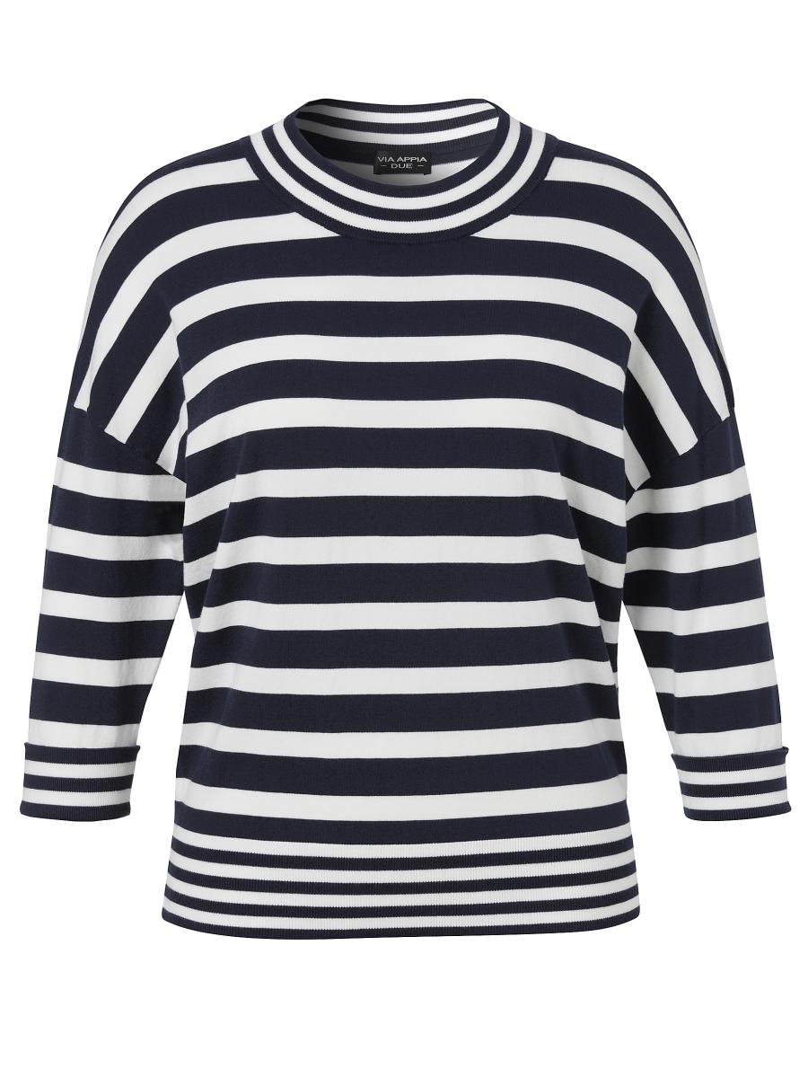 Curvy Pullover