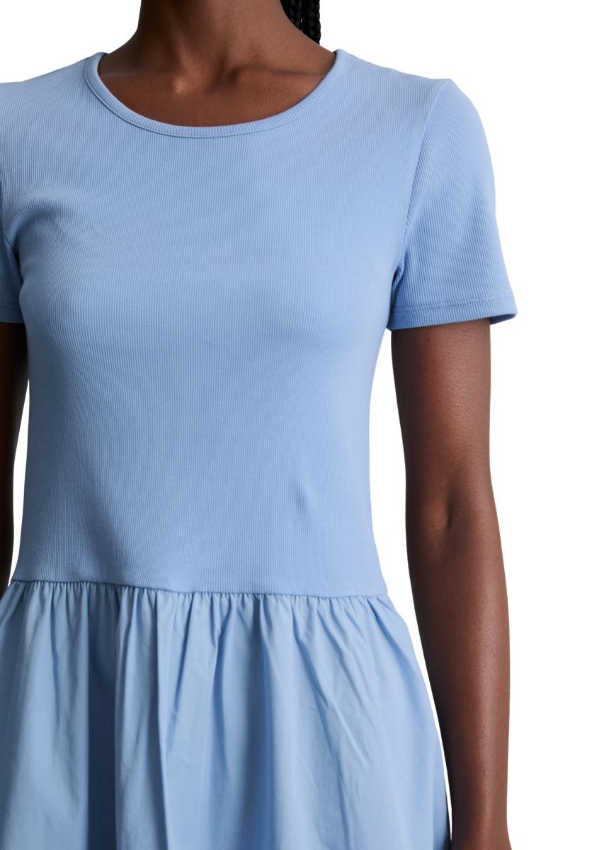 Langes Kleid