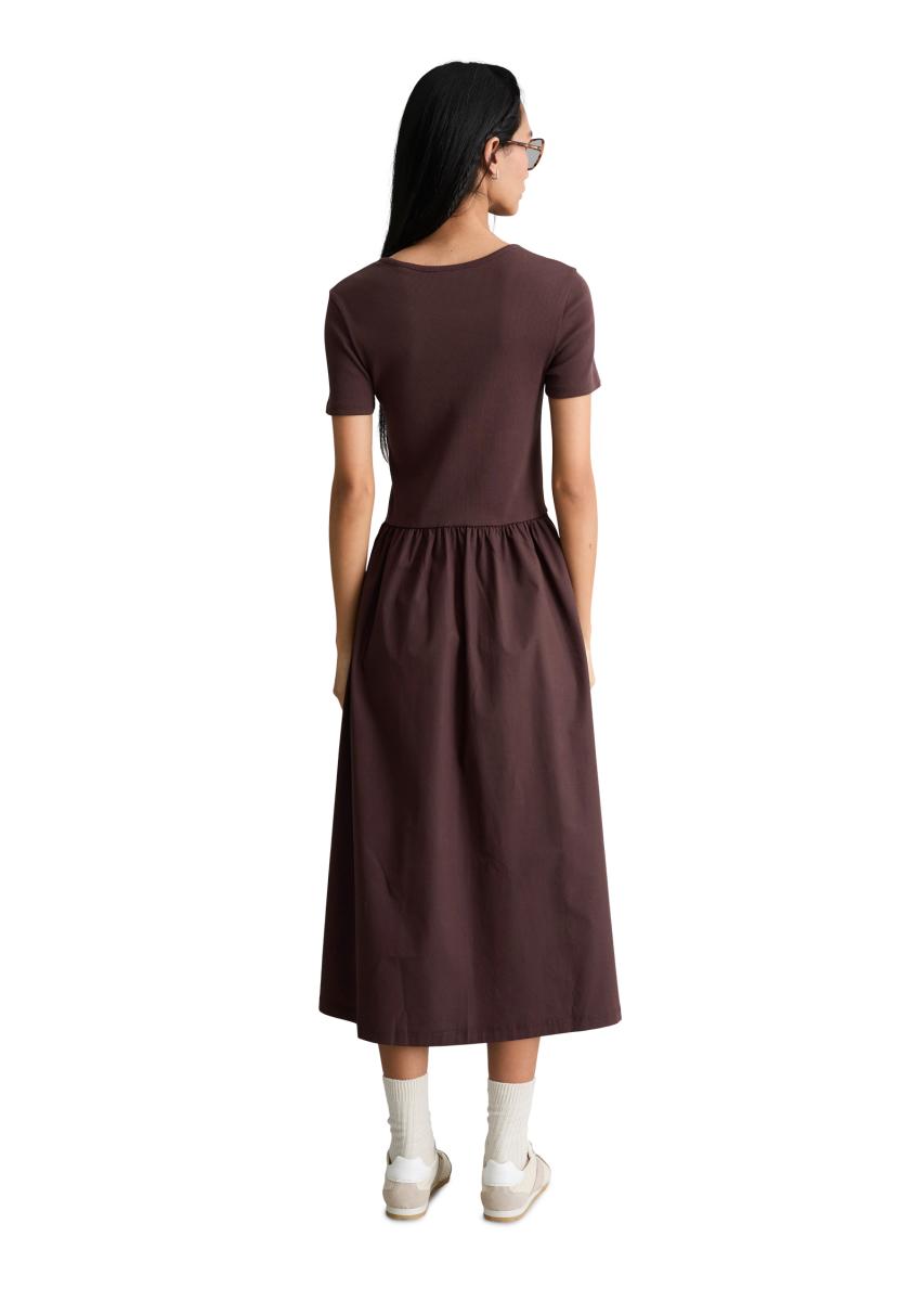 Langes Kleid