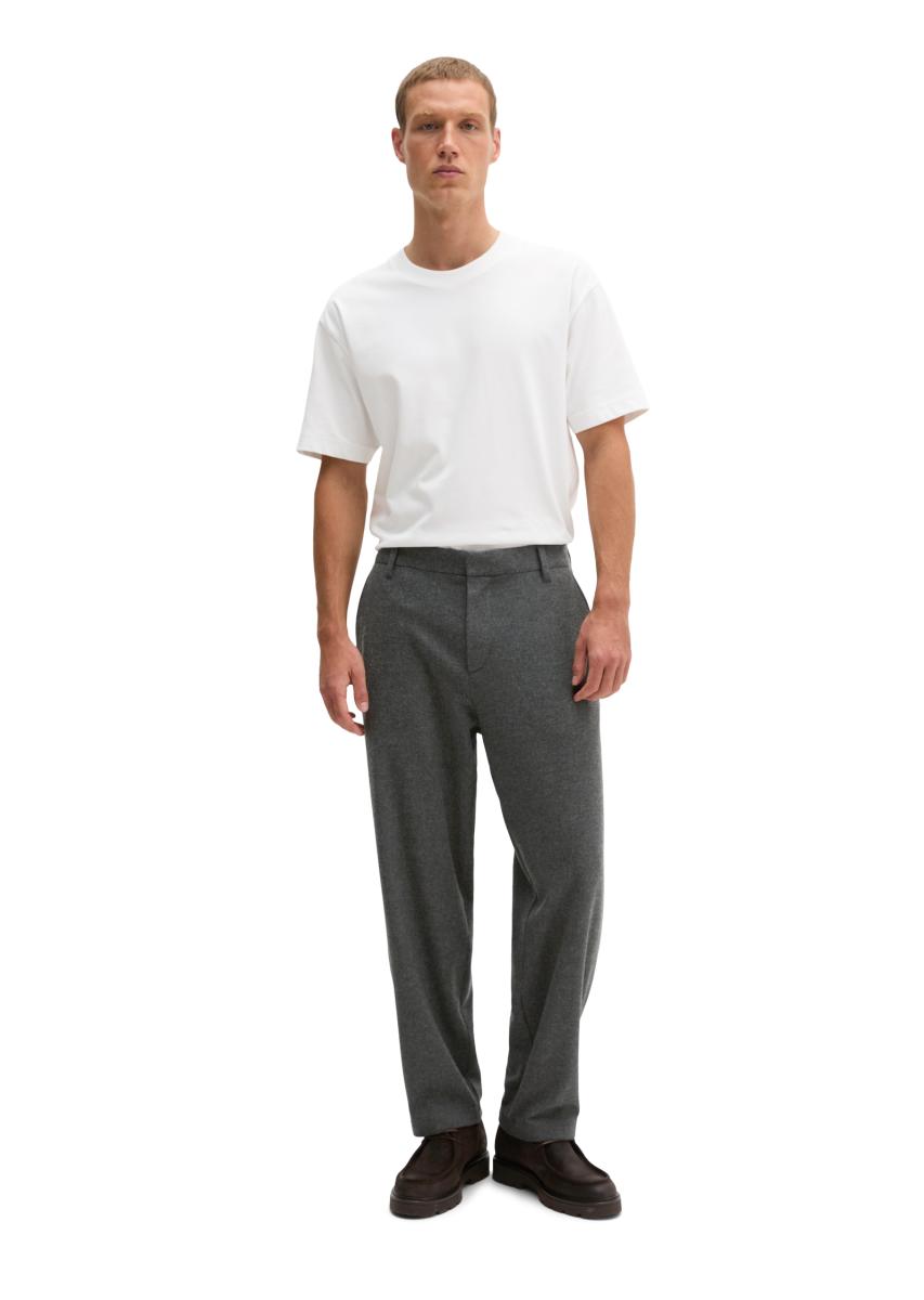 Herren Hose Model Bent