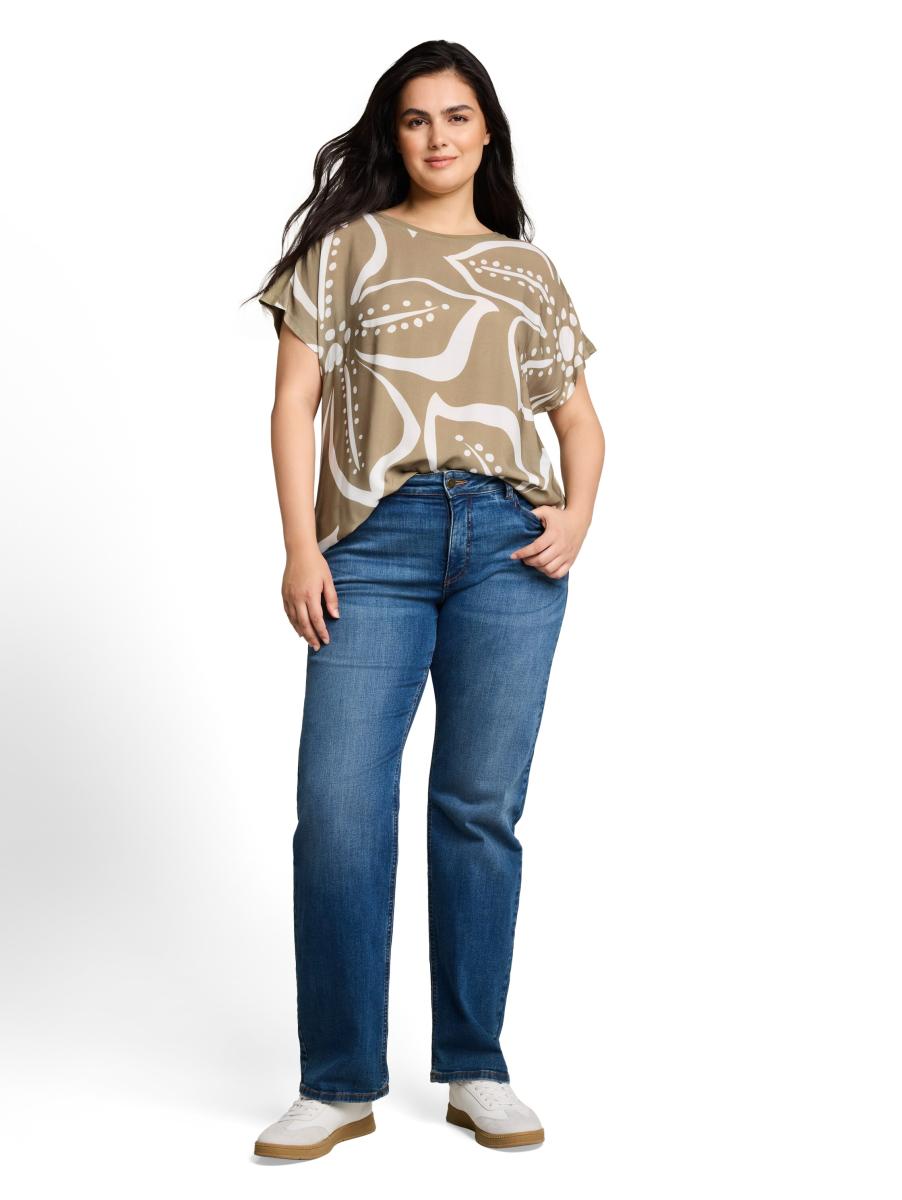 Curvy T-Shirt