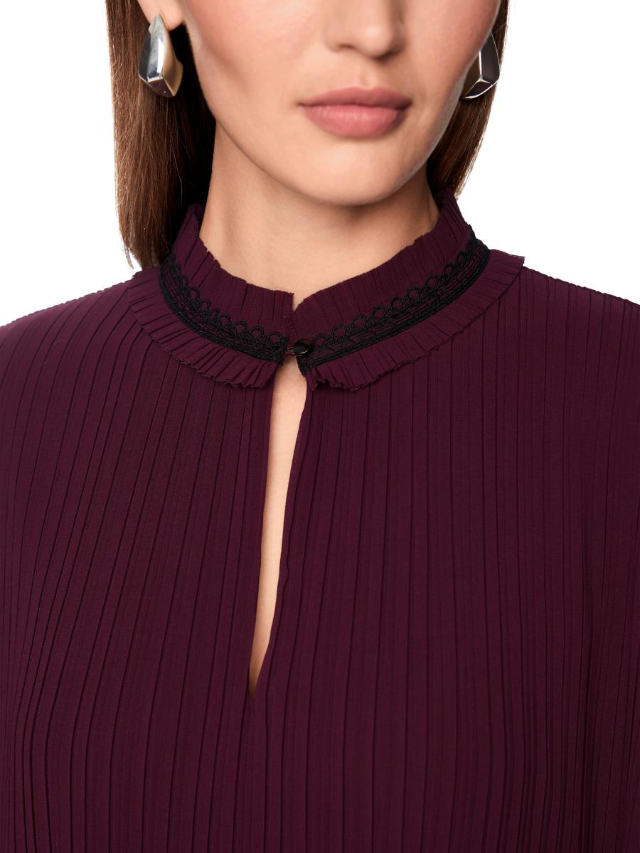 Damen Plisseebluse mit femininen Details