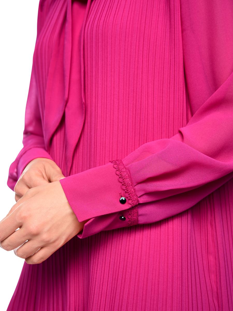 Kleid Mit Schluppe