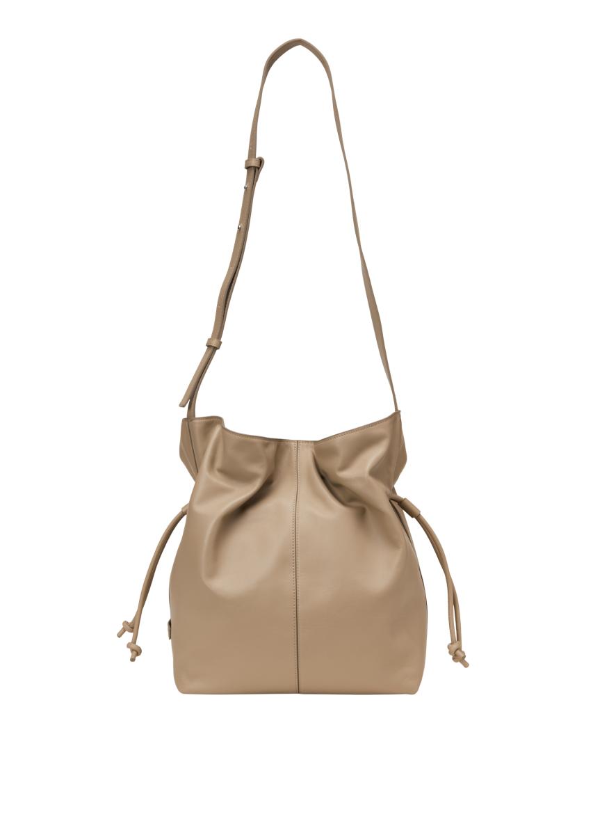 Schultertasche Model Sienna