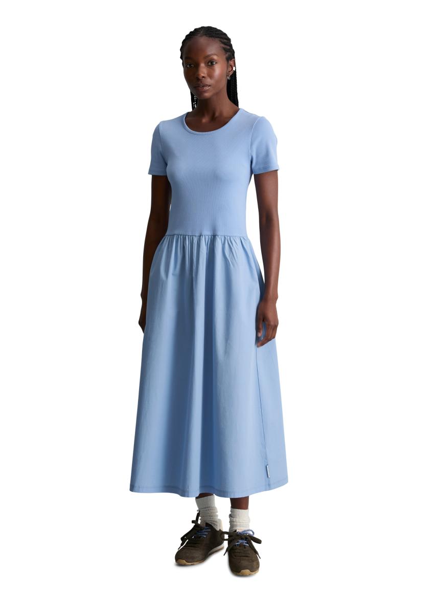 Langes Kleid