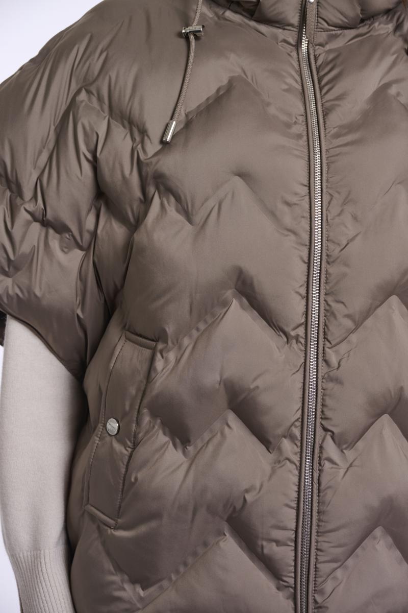 Damen Cape Hilary